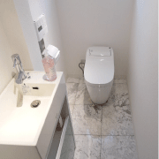 リフォーム工事の一例　トイレ　アラウーノ